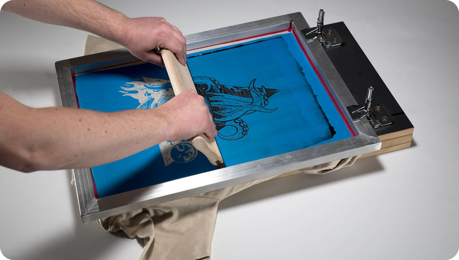 Premiers essais en sérigraphie & DTF